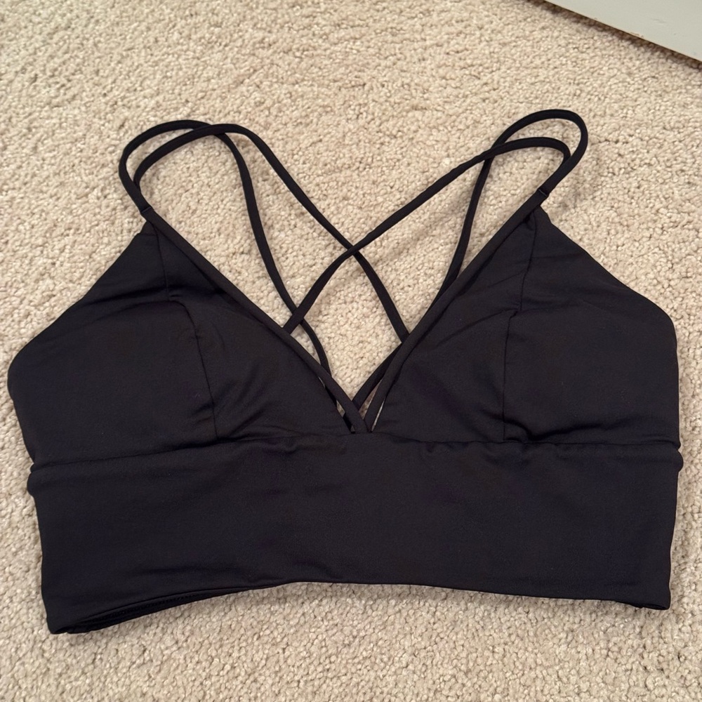 Lululemon Black Sports Bra - WORN ONCE